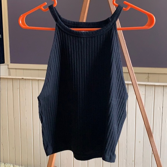 Crop top - Picture 1 of 2